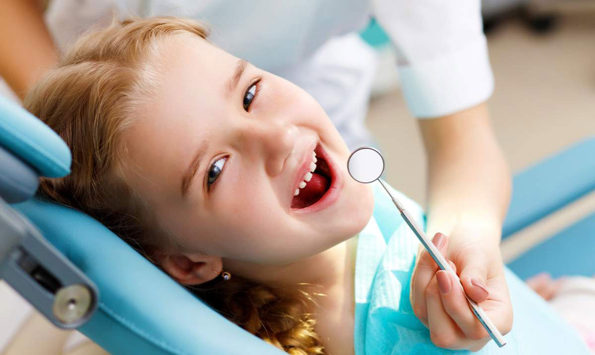 Лечение кариеса в современной стоматологической клинике